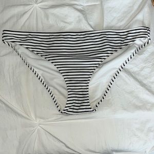 Black and White Striped Abercrombie & Fitch swim bottom